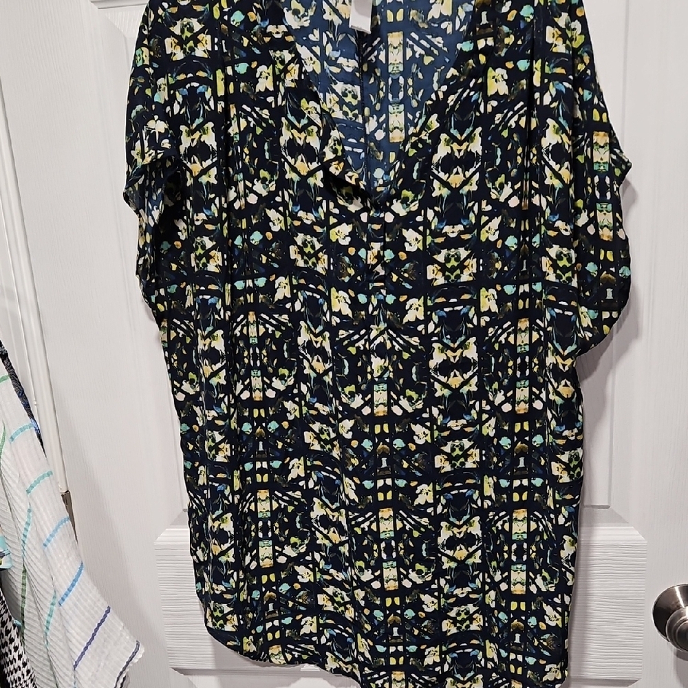Pure Energy Navy Floral-Print V-Neck Tunic